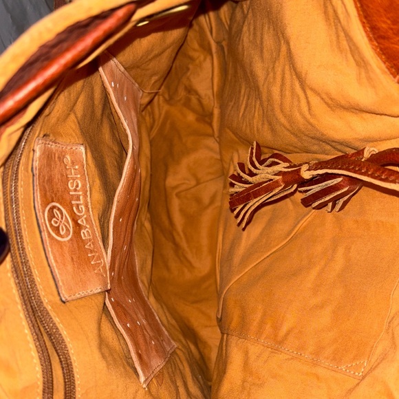 Anabolism 3D Floral Embossed Leather Bucket Bag - Picture 4 of 6